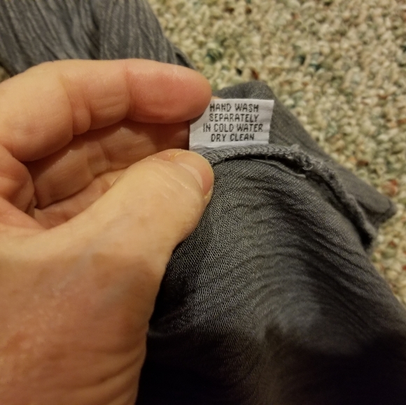 A & A gray dress - Picture 6 of 6